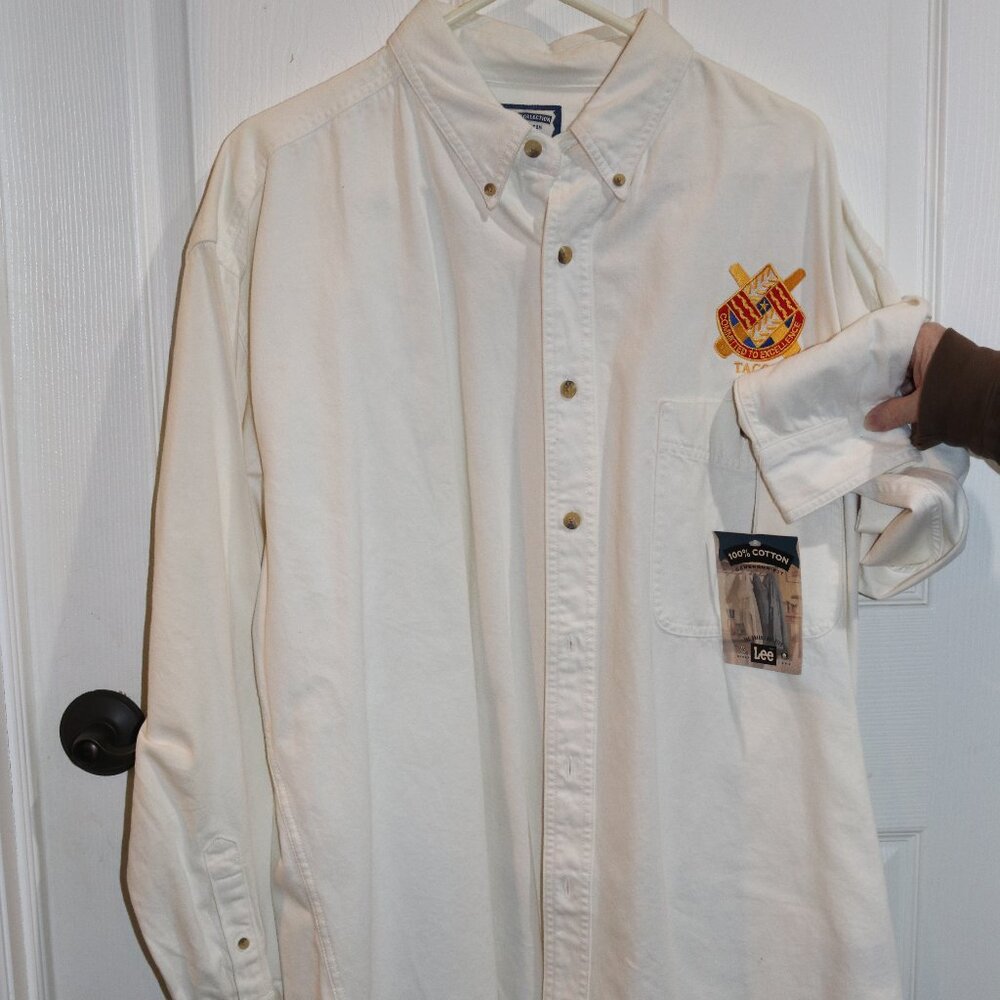 Men's white Lee Denim Collection TACOM longsleeved shirt. XL. New with tags.
